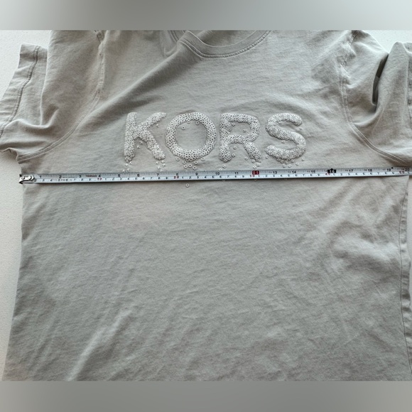 Michael Kors Logo Tshirt Size Medium - Picture 4 of 7